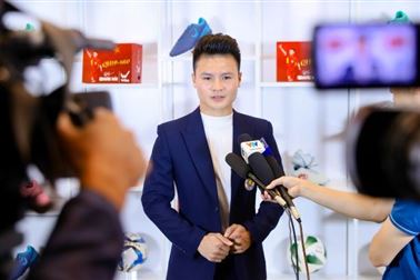 Quang Hải muốn phát đi thông điệp tích cực nhờ bóng đá phong trào