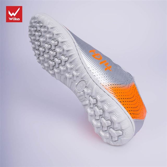 Hướng dẫn cách chọn giày đá bóng theo loại đinh giày