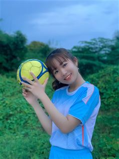  Nhi Hami trải nghiệm bộ sản phẩm Wika CP10 Colletion 2