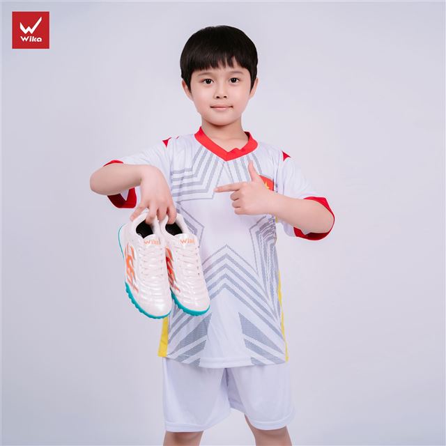 Giày bóng đá trẻ em Wika Hoàng Đức HĐ14 Elite Màu Kem