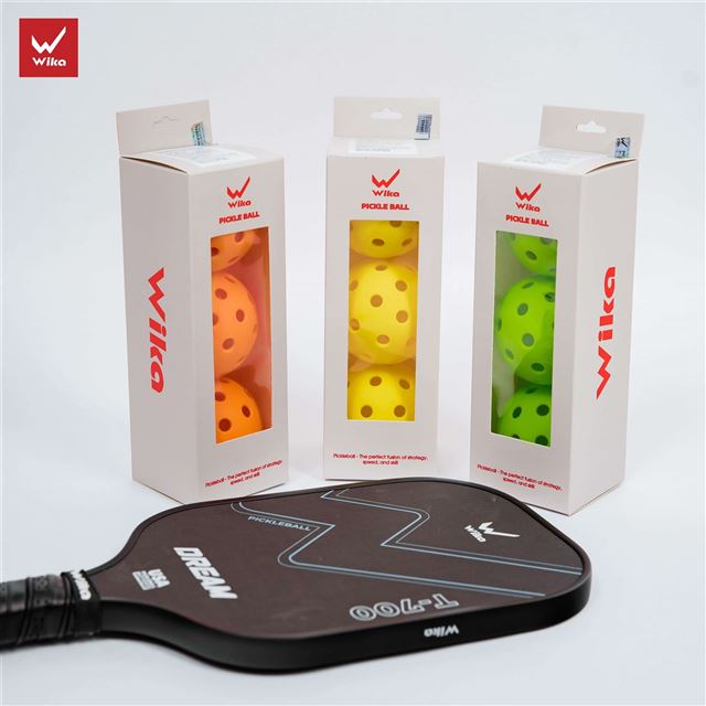 Bóng Pickleball tập luyện