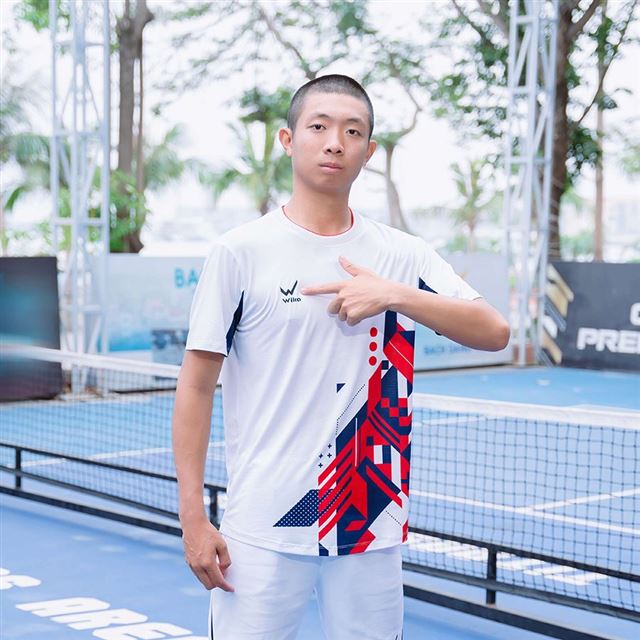 Áo thể thao Quang Dương Wika Triflex Màu Đỏ