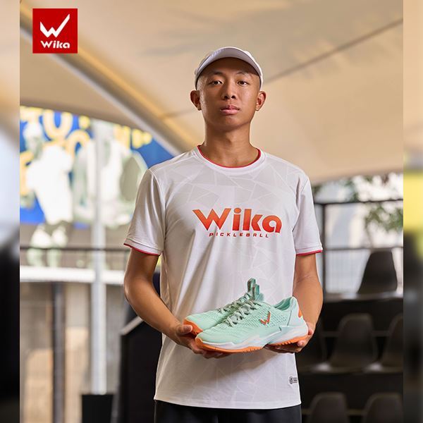 Giày Pickleball Quang Dương Wika Astro Pro Series Màu Xanh Cốm